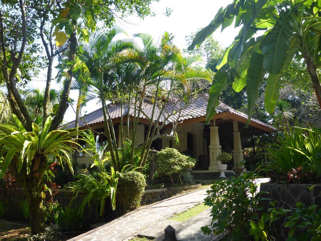 Gunung Paradis Retreat Мундук Екстер'єр фото