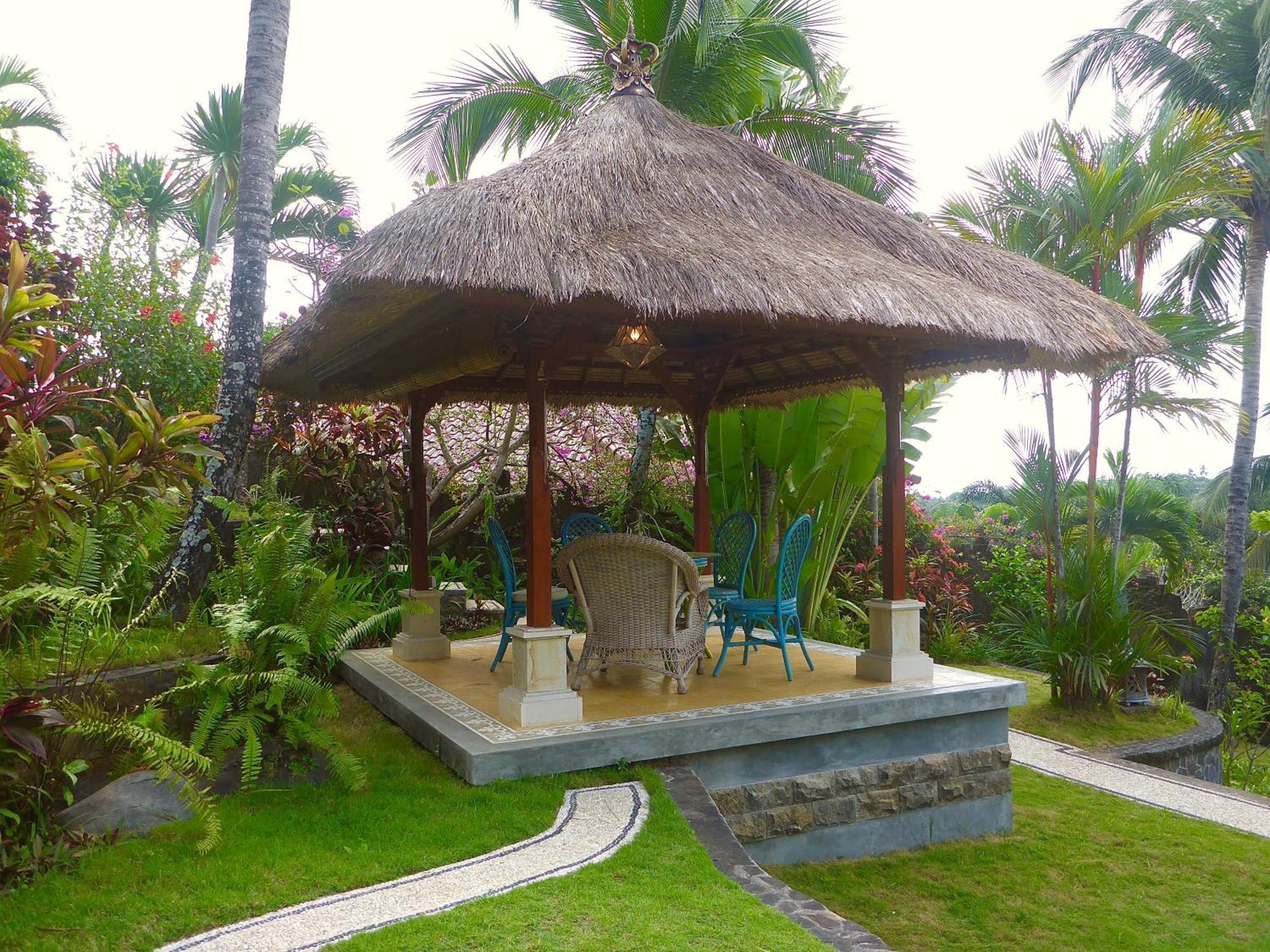 Gunung Paradis Retreat Мундук Екстер'єр фото