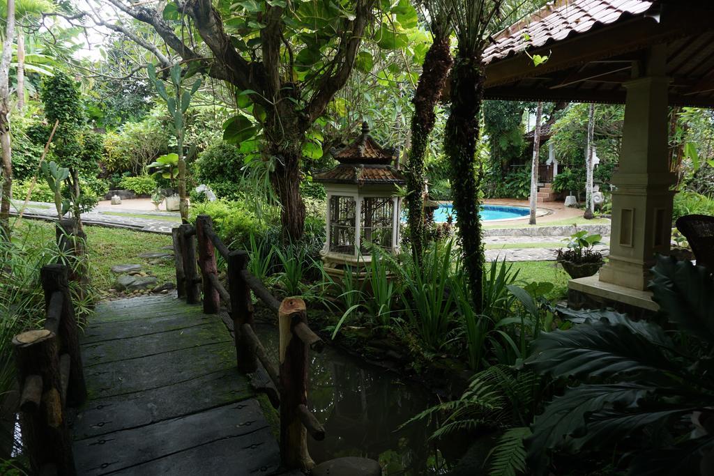 Gunung Paradis Retreat Мундук Екстер'єр фото