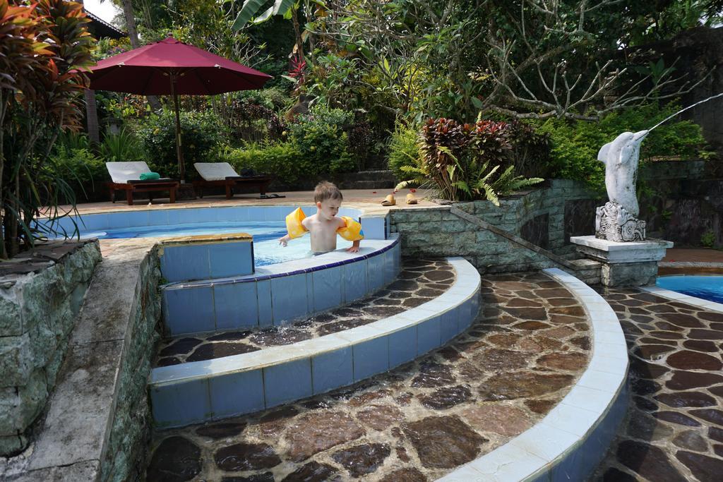 Gunung Paradis Retreat Мундук Екстер'єр фото