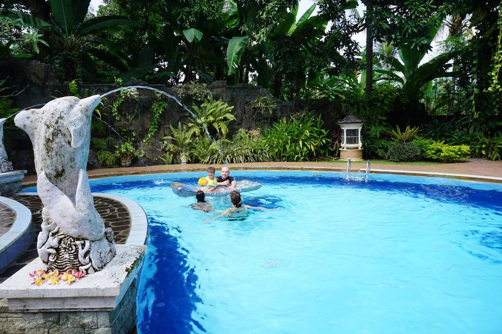 Gunung Paradis Retreat Мундук Екстер'єр фото