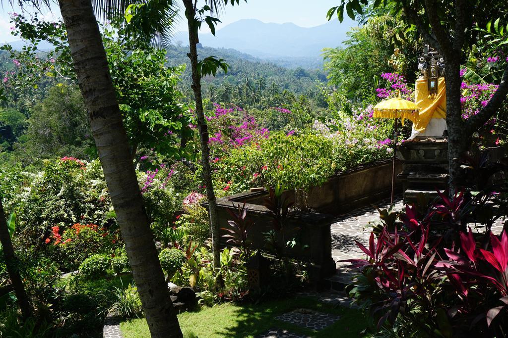 Gunung Paradis Retreat Мундук Екстер'єр фото