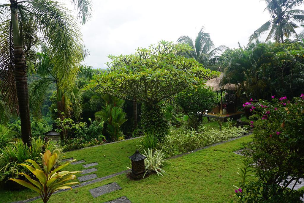 Gunung Paradis Retreat Мундук Екстер'єр фото